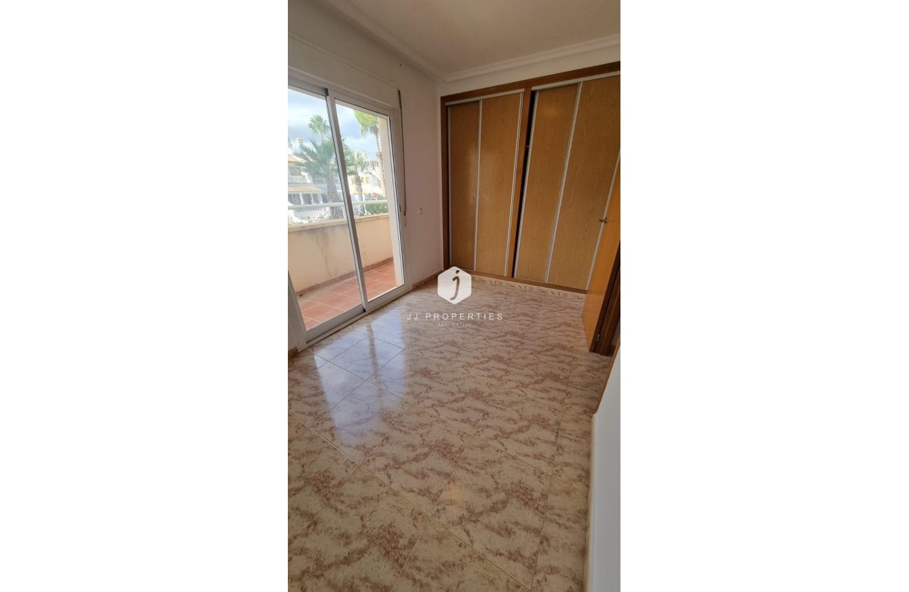 Resale - Chalet -
Orihuela Costa - Villamartín-las Filipinas