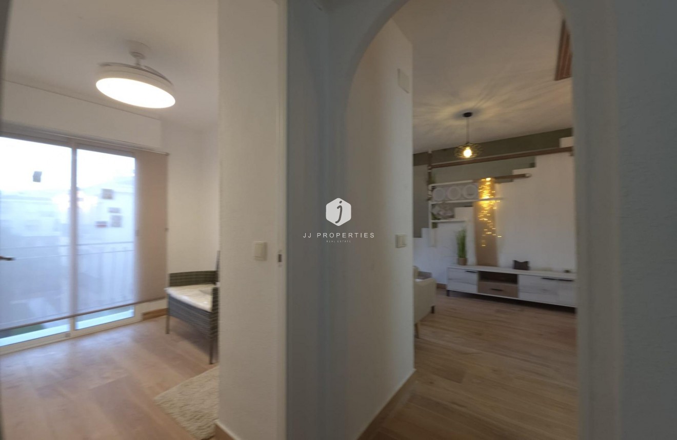 Resale - Penthouse -
Torrevieja - Cala Ferris