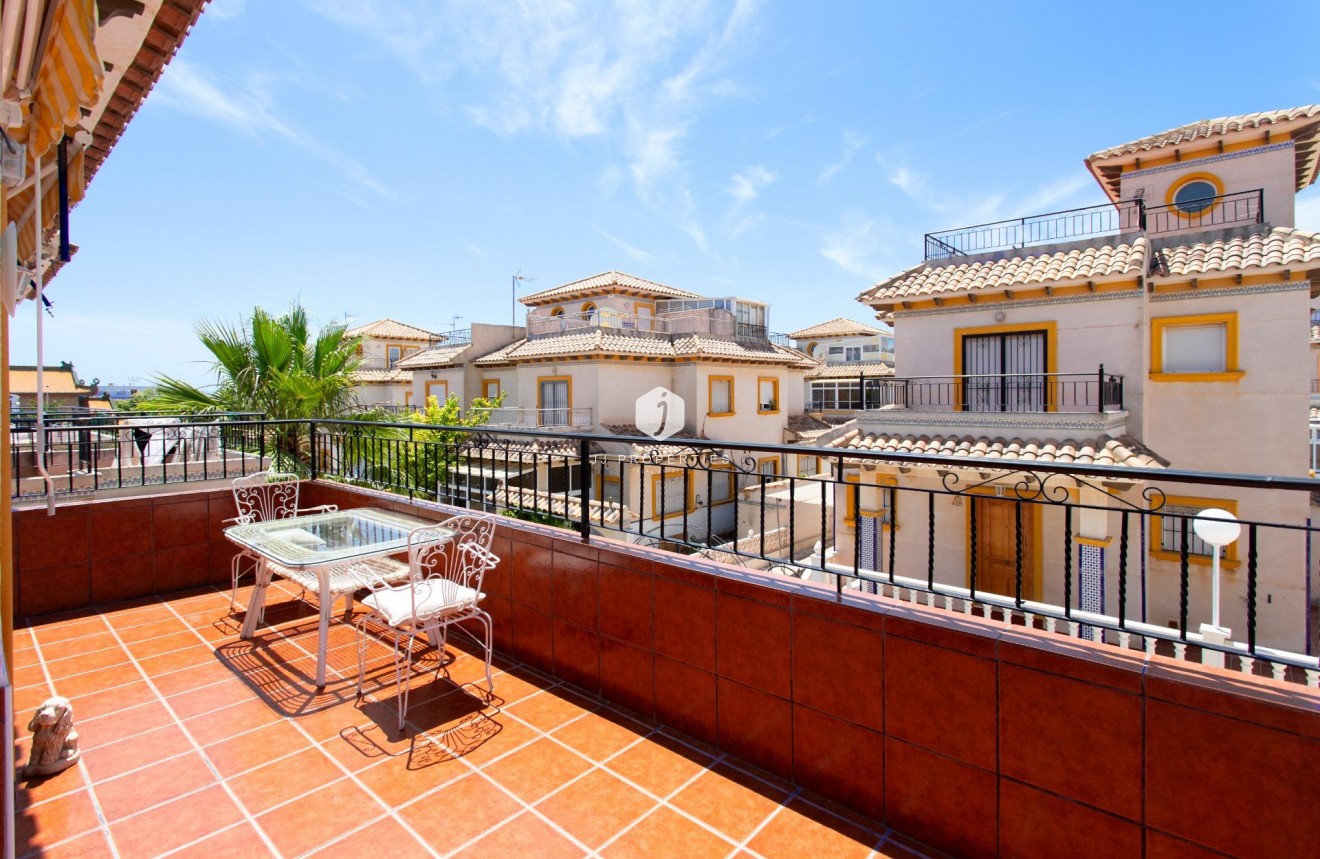 Resale - Bungalow -
Orihuela Costa - Punta Prima