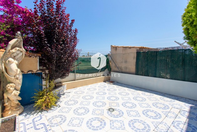 Resale - Bungalow -
Orihuela Costa - Punta Prima