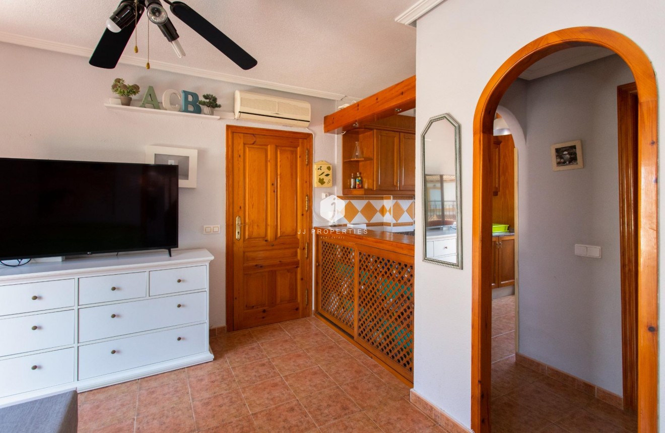 Resale - Bungalow -
Orihuela Costa - Punta Prima