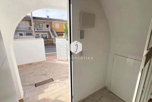 Resale - Chalet -
Torrevieja - Los Balcones - Los Altos del Edén