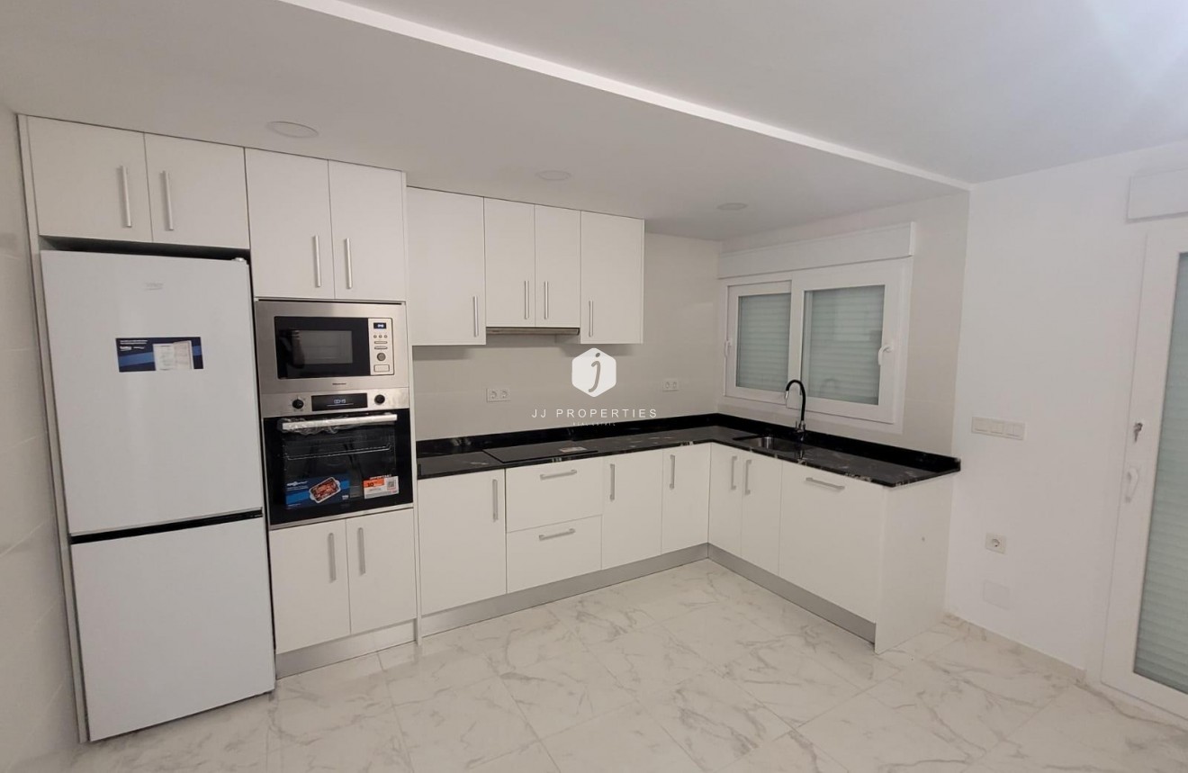 Resale - Chalet -
Torrevieja - Los Balcones - Los Altos del Edén