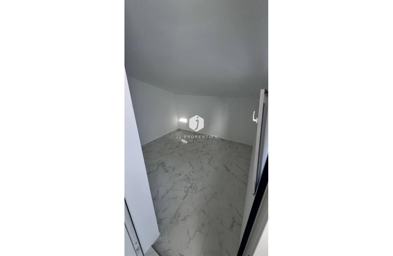 Resale - Chalet -
Torrevieja - Los Balcones - Los Altos del Edén