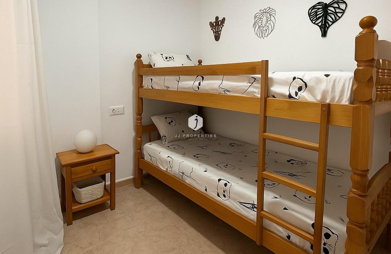 Resale - Apartment / flat -
Torrevieja - Habaneras