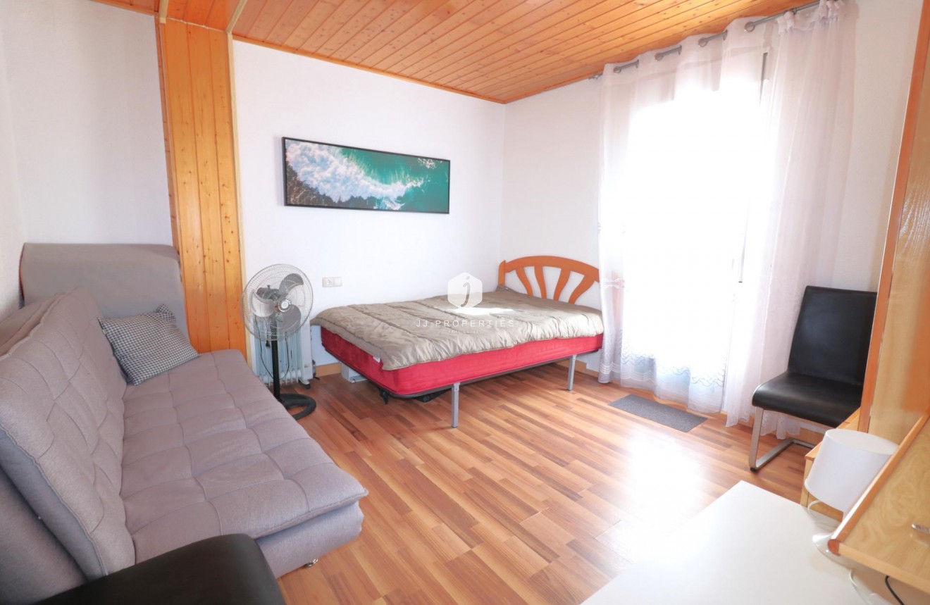Resale - Penthouse -
Torrevieja - Acequion