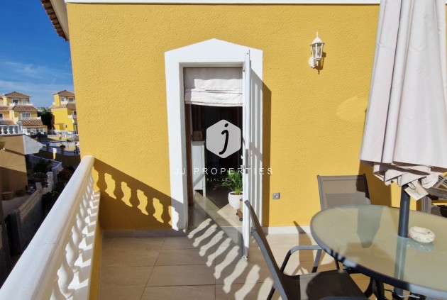 Resale - Chalet -
Orihuela Costa - Costa Blanca