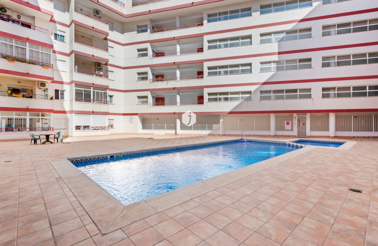 Resale - Apartment / flat -
Torrevieja - Costa Blanca
