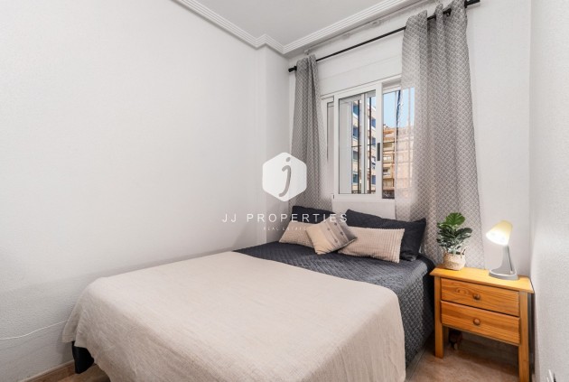 Resale - Apartment / flat -
Torrevieja - Costa Blanca