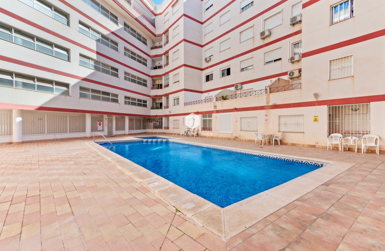 Resale - Apartment / flat -
Torrevieja - Costa Blanca
