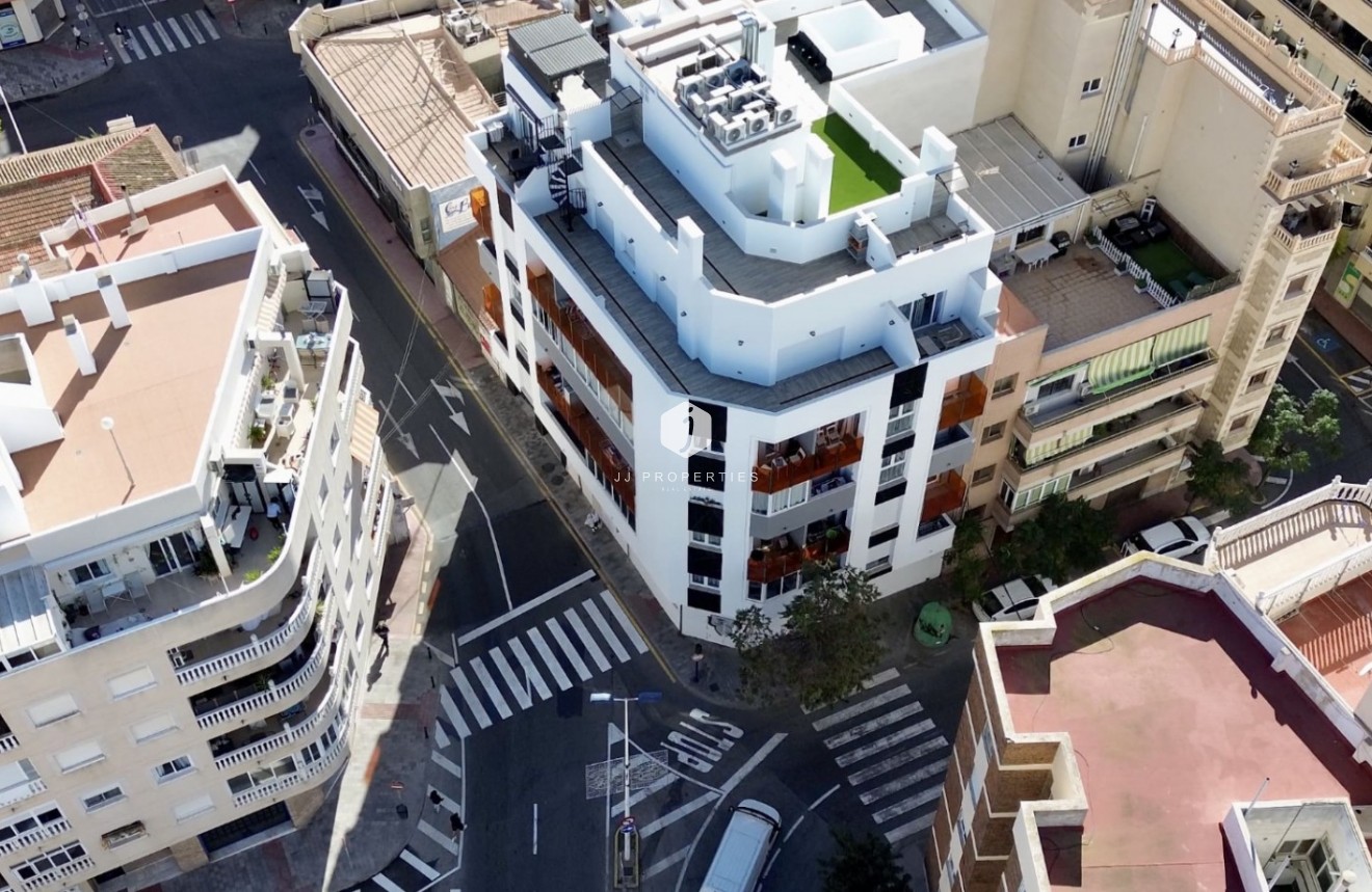 Resale - Apartment / flat -
Torrevieja - Costa Blanca