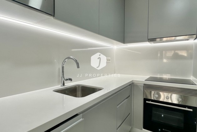 Resale - Apartment / flat -
Torrevieja - Costa Blanca