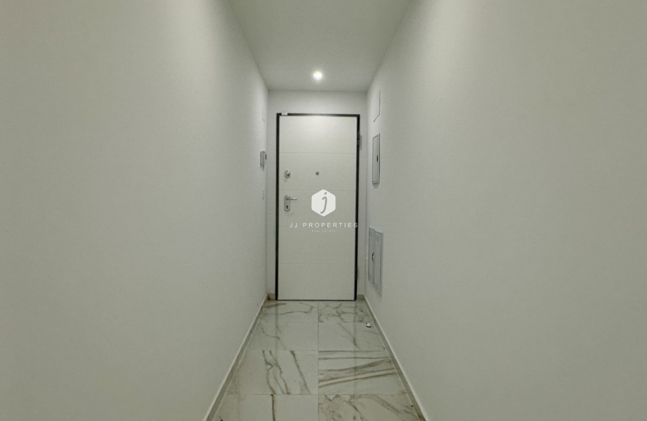 Resale - Apartment / flat -
Torrevieja - Costa Blanca