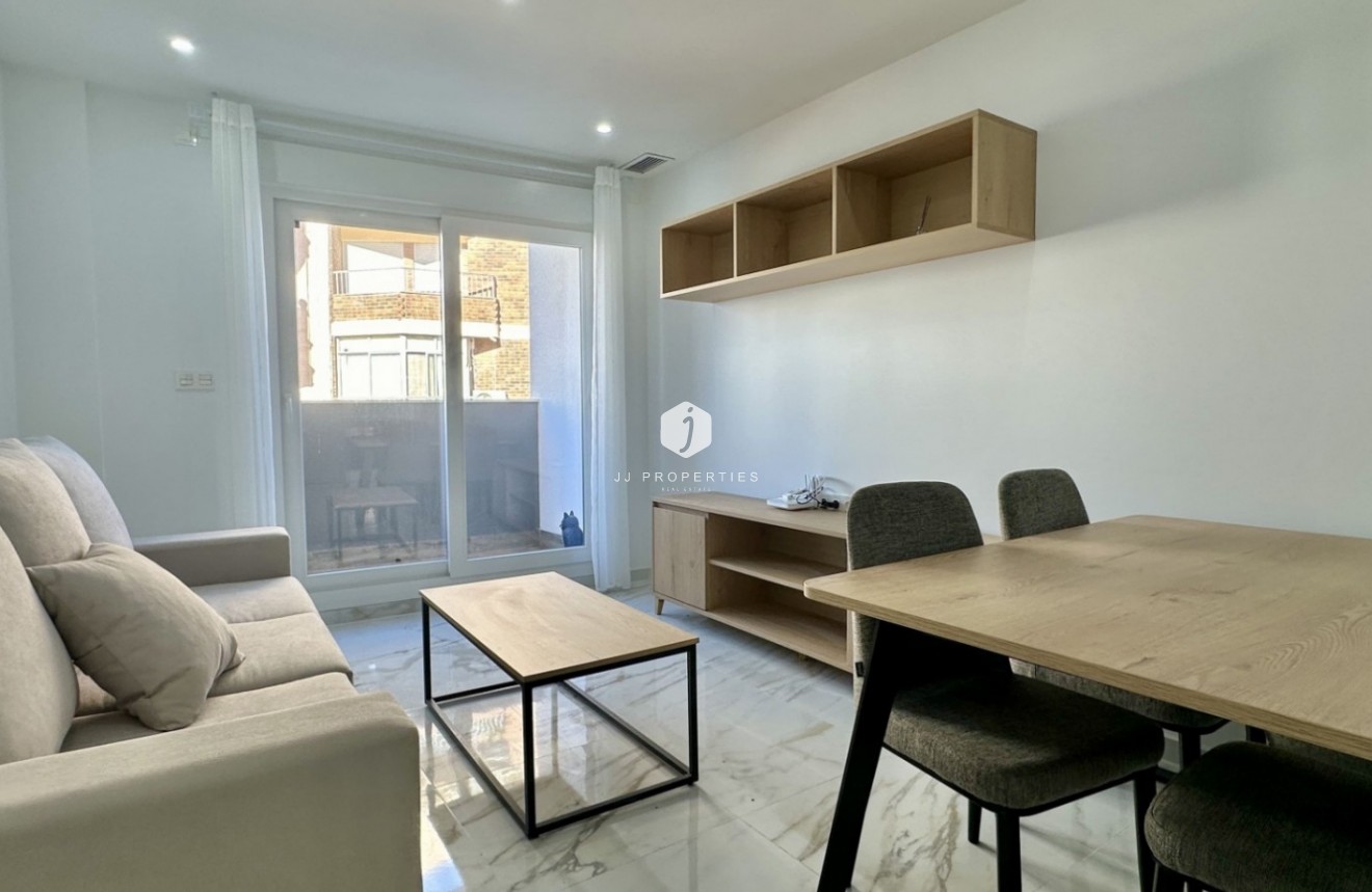 Resale - Apartment / flat -
Torrevieja - Costa Blanca