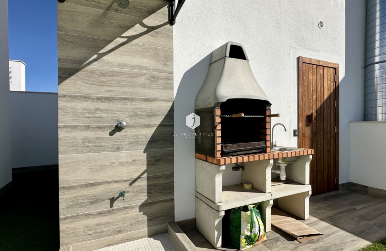 Resale - Apartment / flat -
Torrevieja - Costa Blanca