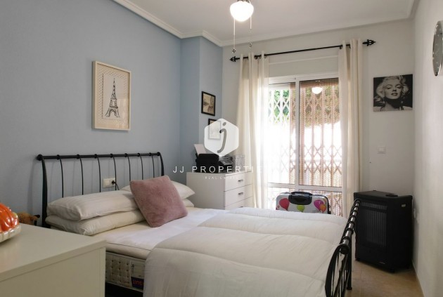 Resale - Apartment / flat -
Rojales - Inland