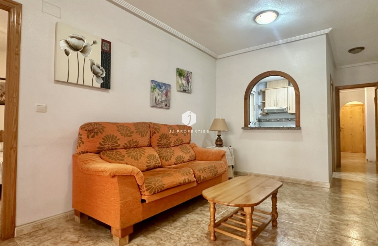 Resale - Apartment / flat -
Torrevieja - Costa Blanca