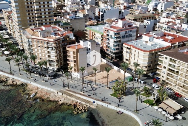 Resale - Apartment / flat -
Torrevieja - Costa Blanca