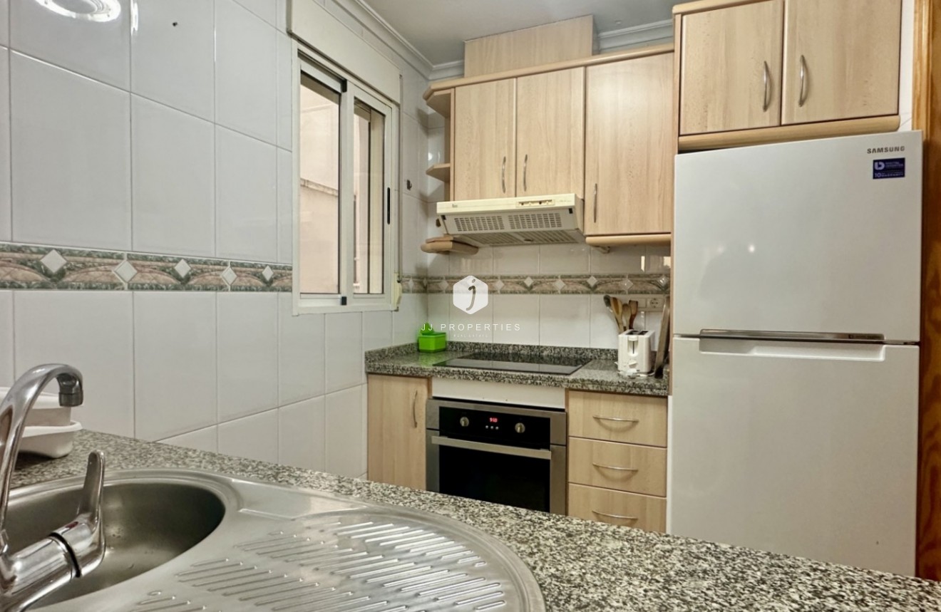 Resale - Apartment / flat -
Torrevieja - Costa Blanca