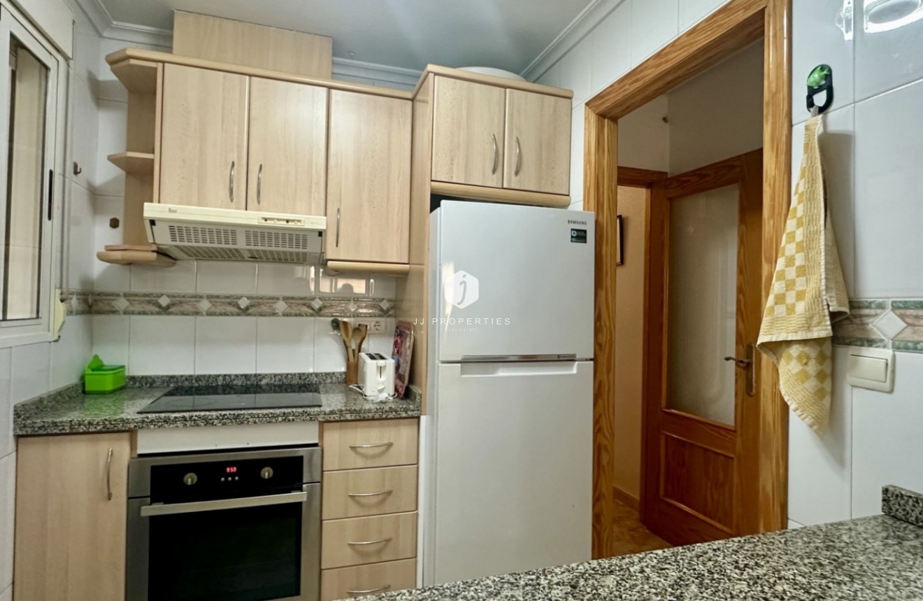 Resale - Apartment / flat -
Torrevieja - Costa Blanca