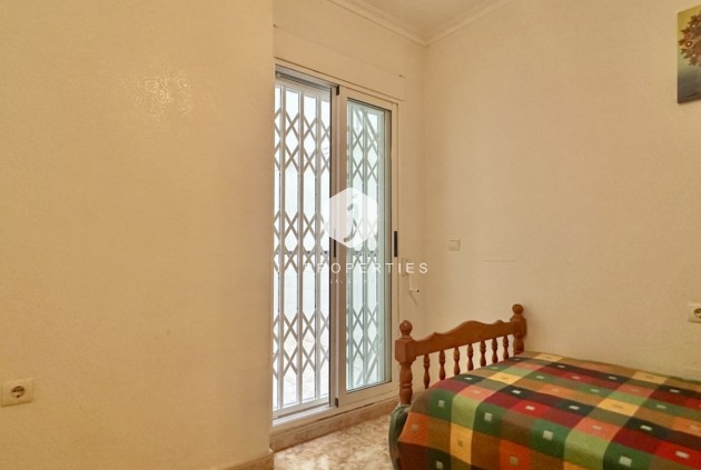 Resale - Apartment / flat -
Torrevieja - Costa Blanca