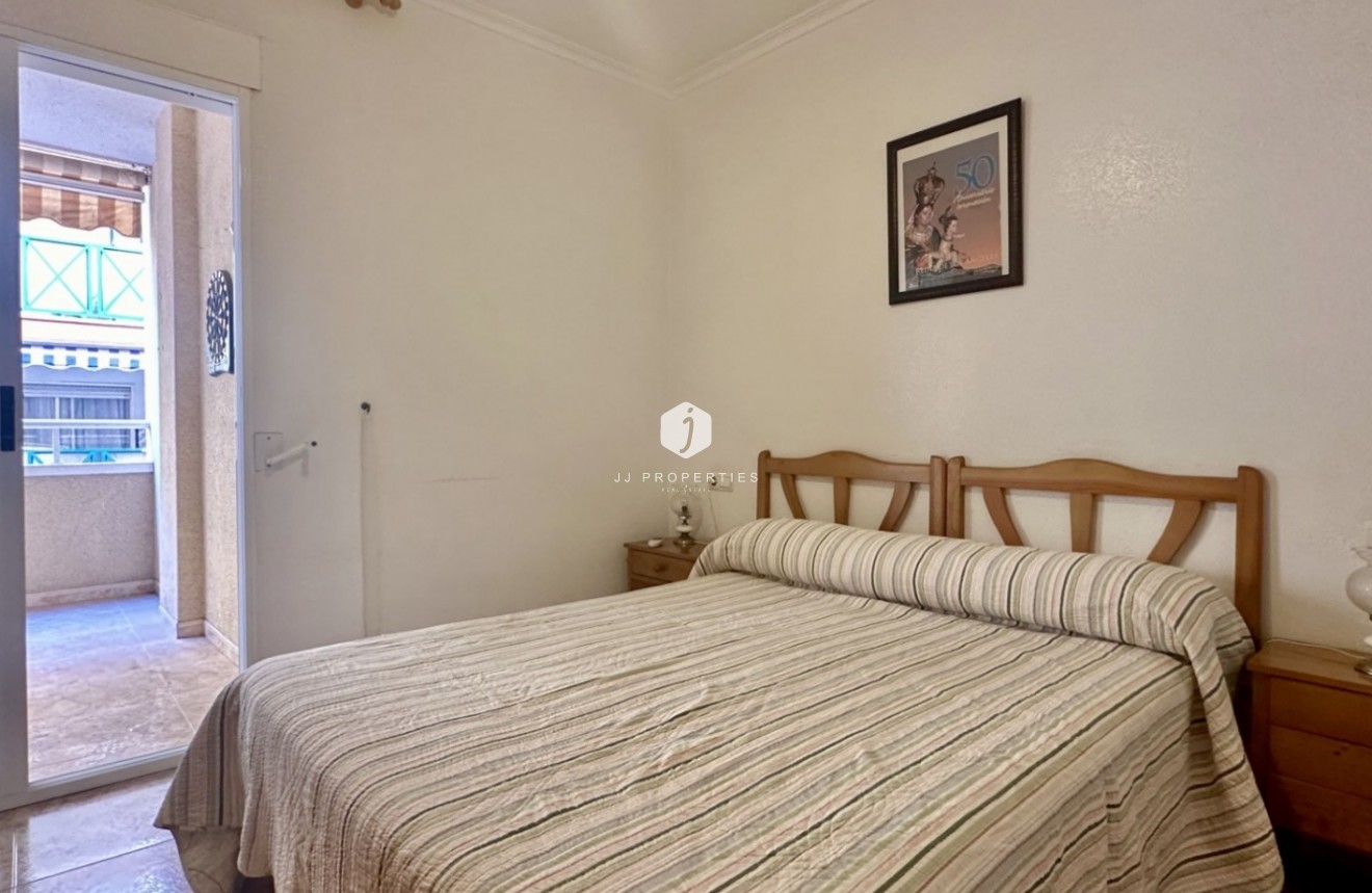 Resale - Apartment / flat -
Torrevieja - Costa Blanca