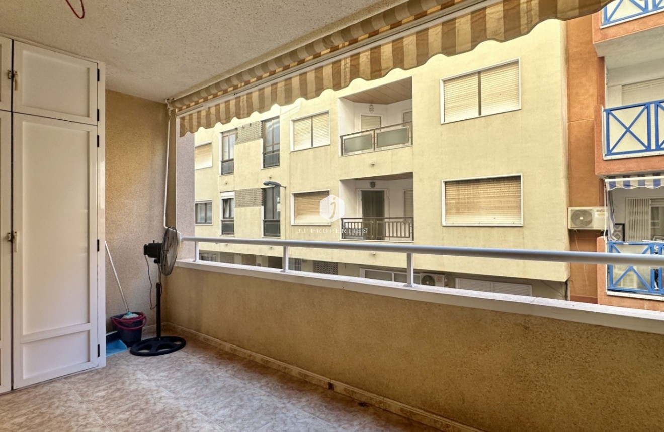 Resale - Apartment / flat -
Torrevieja - Costa Blanca