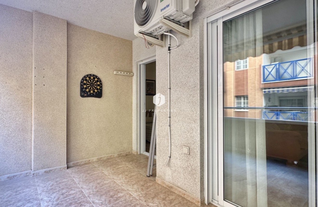 Resale - Apartment / flat -
Torrevieja - Costa Blanca