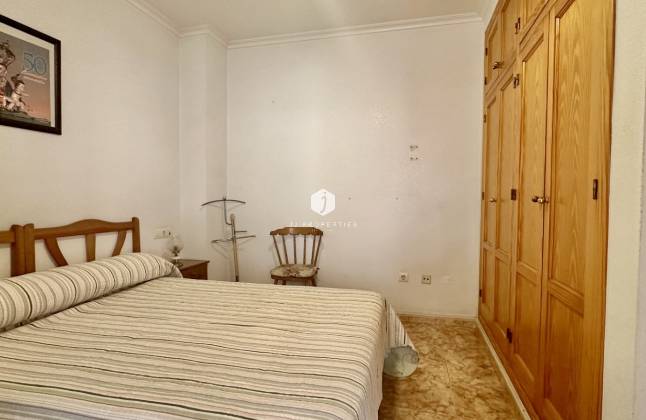 Resale - Apartment / flat -
Torrevieja - Costa Blanca