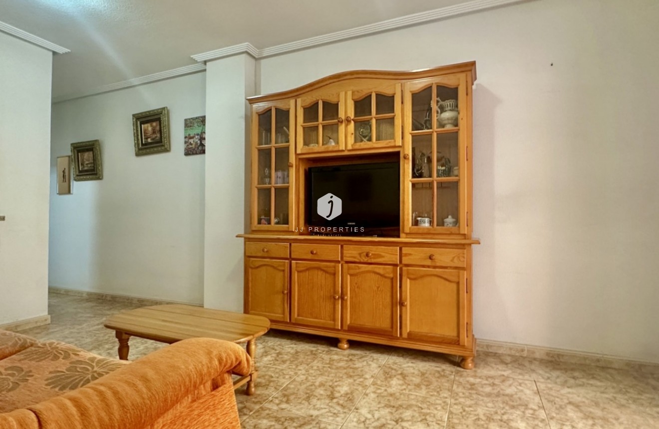 Resale - Apartment / flat -
Torrevieja - Costa Blanca