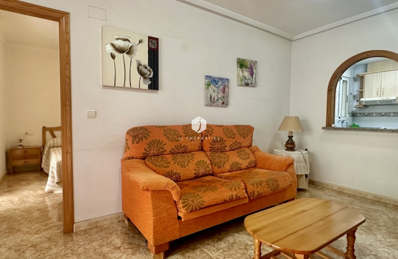 Resale - Apartment / flat -
Torrevieja - Costa Blanca