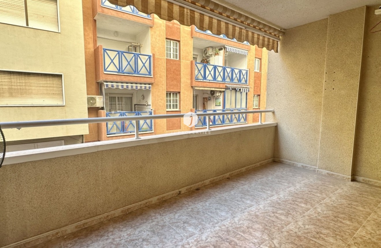 Resale - Apartment / flat -
Torrevieja - Costa Blanca