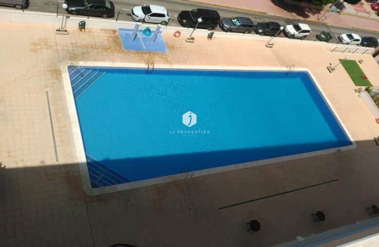 Resale - Apartment / flat -
Punta Prima - Costa Blanca