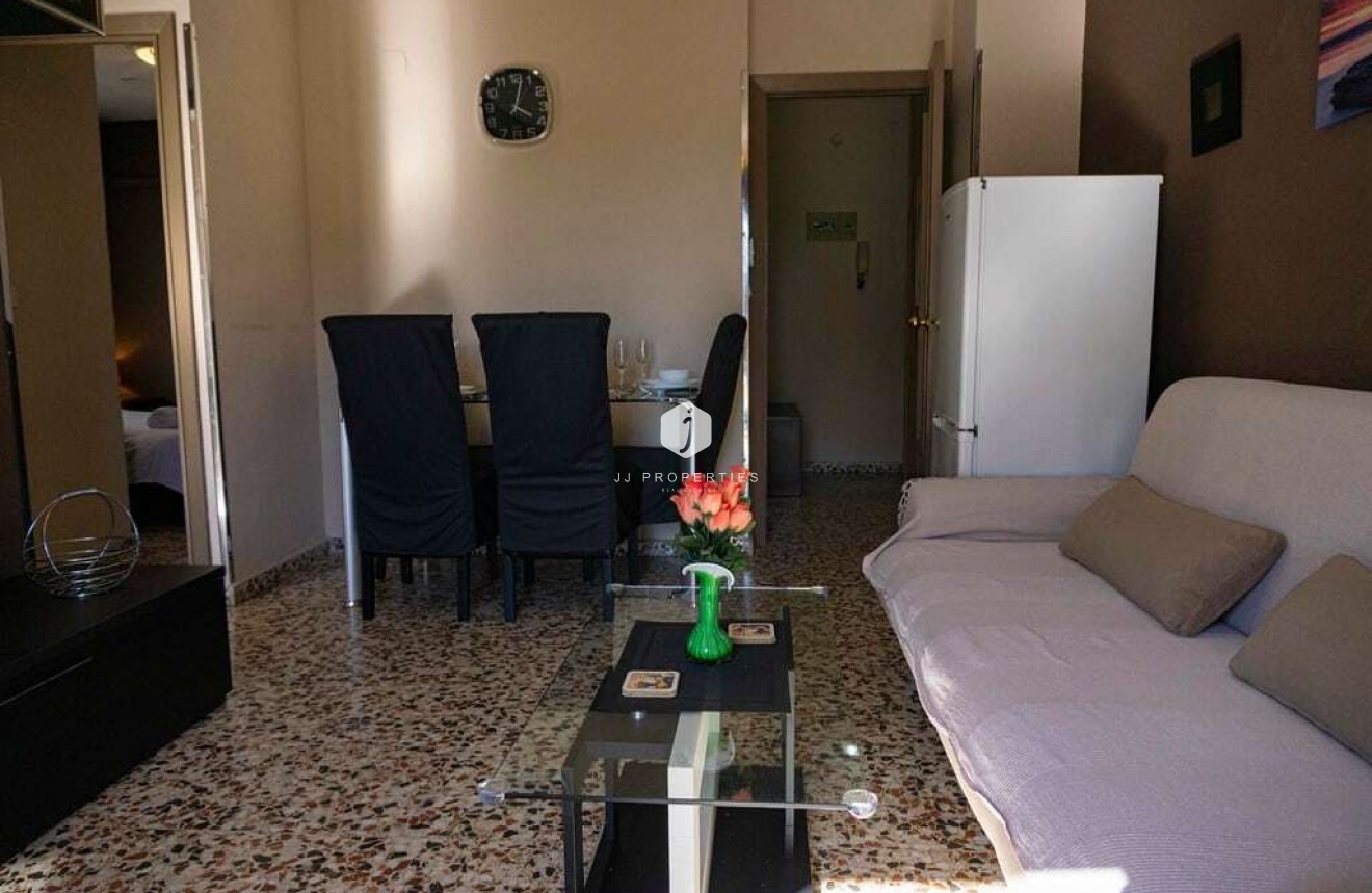 Resale - Apartment / flat -
Punta Prima - Costa Blanca