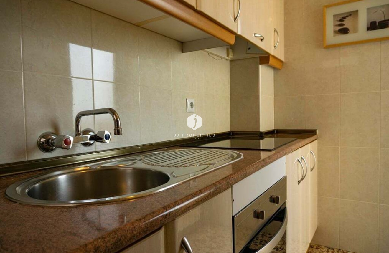 Resale - Apartment / flat -
Punta Prima - Costa Blanca