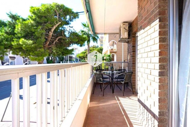 Resale - Apartment / flat -
Punta Prima - Costa Blanca