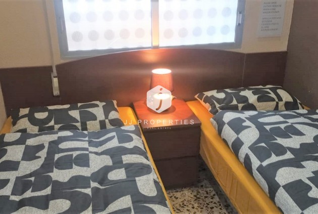 Resale - Apartment / flat -
Punta Prima - Costa Blanca