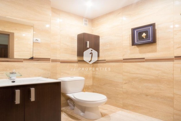 Resale - Apartment / flat -
Punta Prima - Costa Blanca