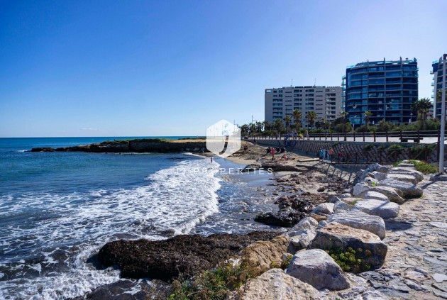 Resale - Apartment / flat -
Punta Prima - Costa Blanca