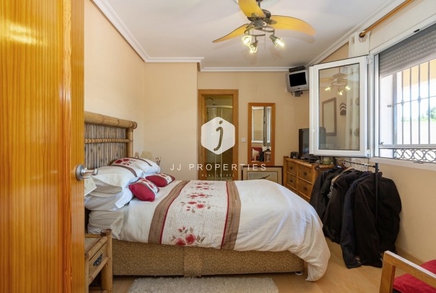 Resale - Villa -
Torrevieja - Los Balcones