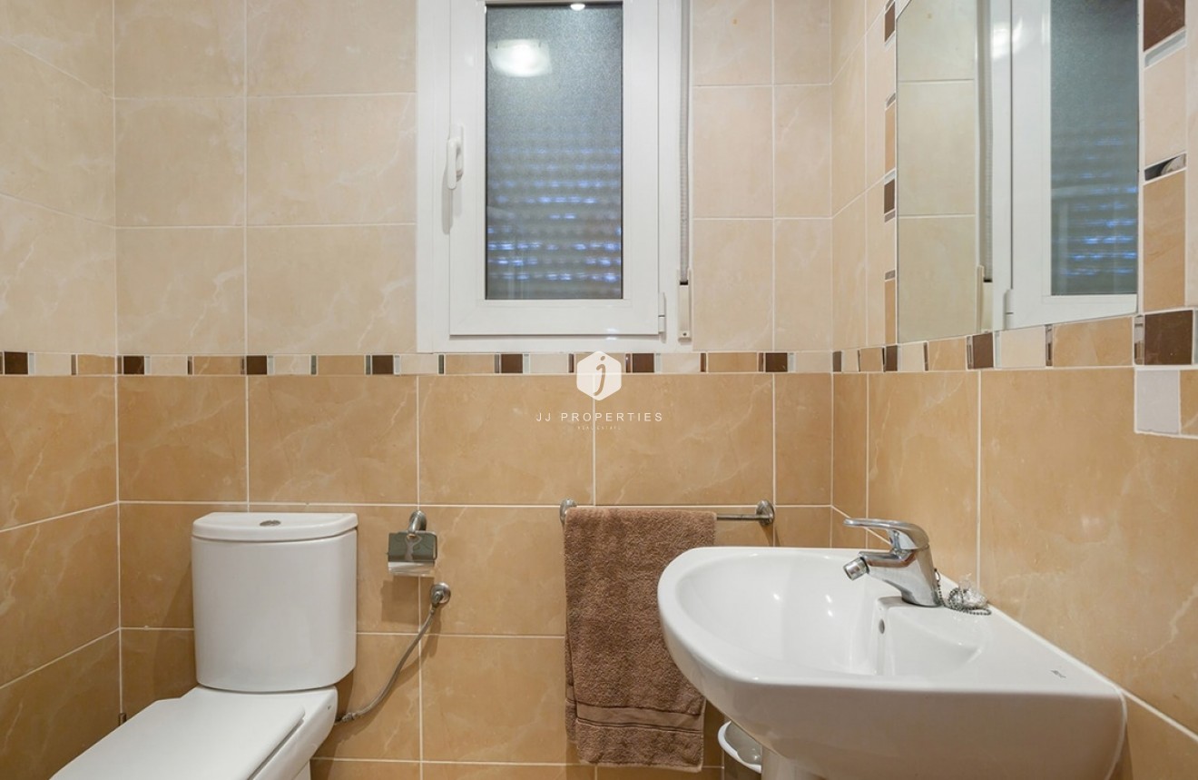 Resale - Villa -
Torrevieja - Los Balcones