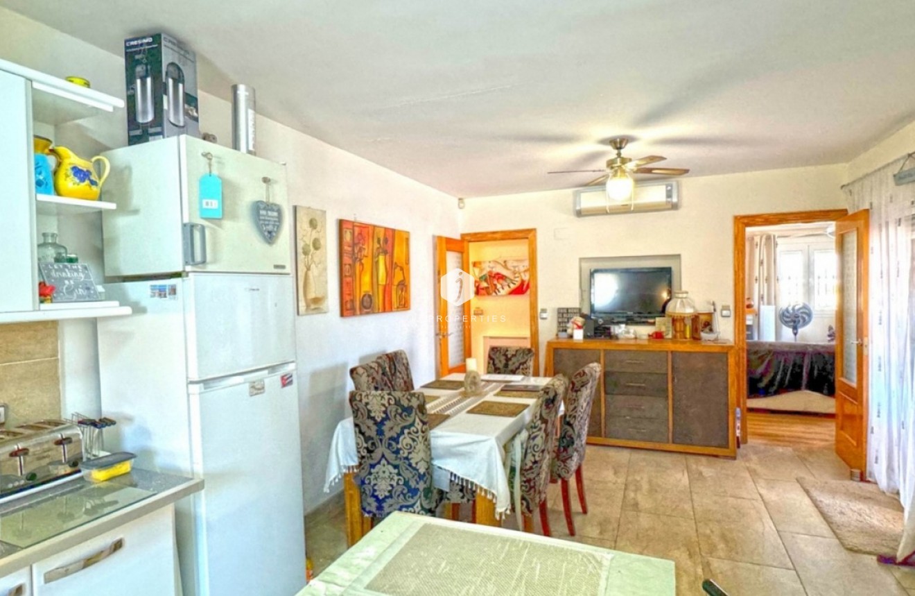 Resale - Villa -
Torrevieja - Los Balcones