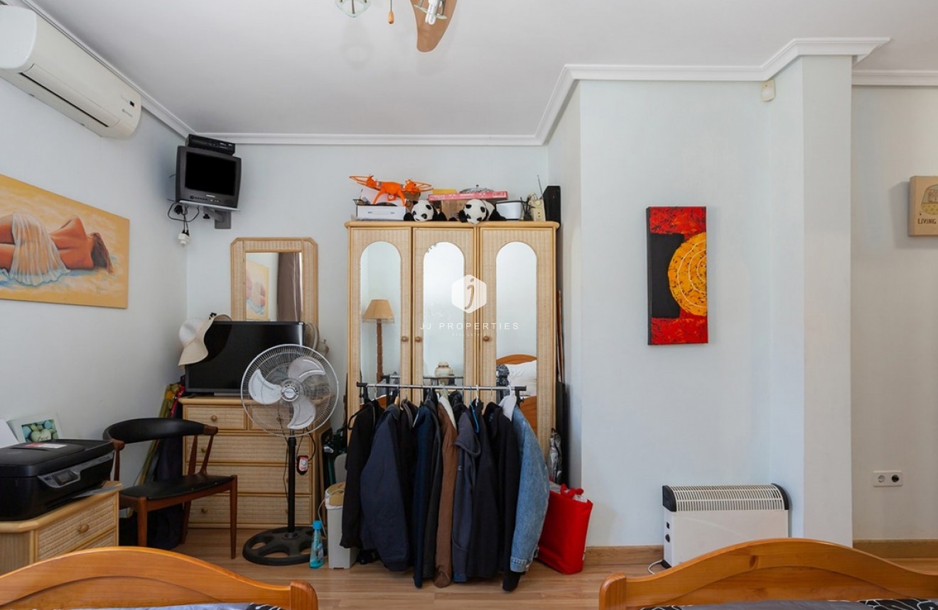 Resale - Villa -
Torrevieja - Los Balcones