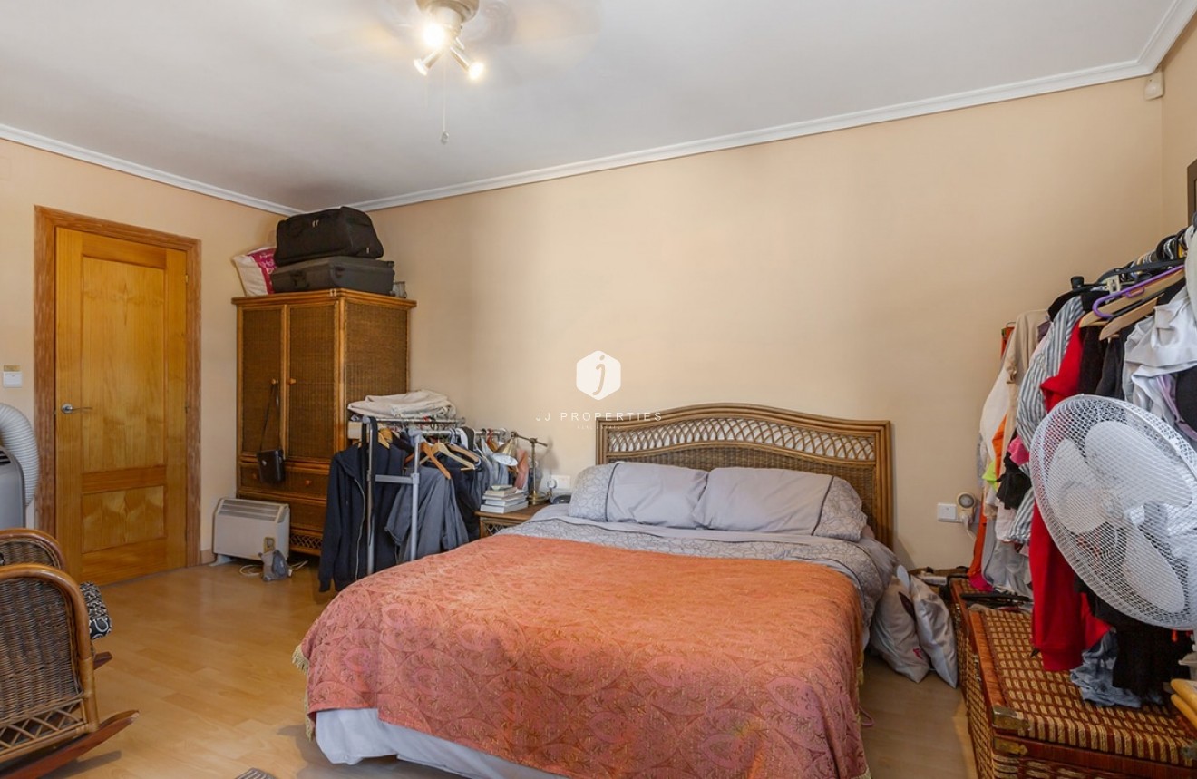 Resale - Villa -
Torrevieja - Los Balcones