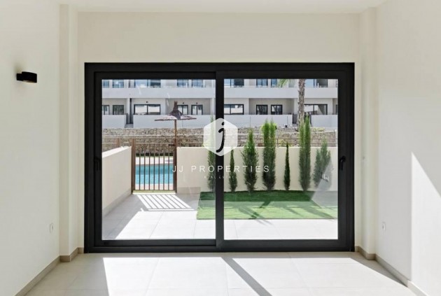 Resale - Apartment / flat -
Torrevieja - Costa Blanca