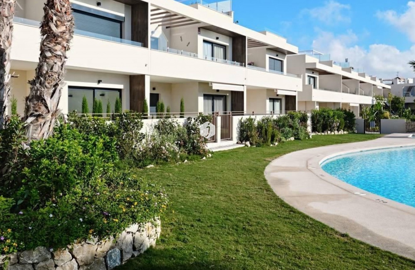 Resale - Apartment / flat -
Torrevieja - Costa Blanca