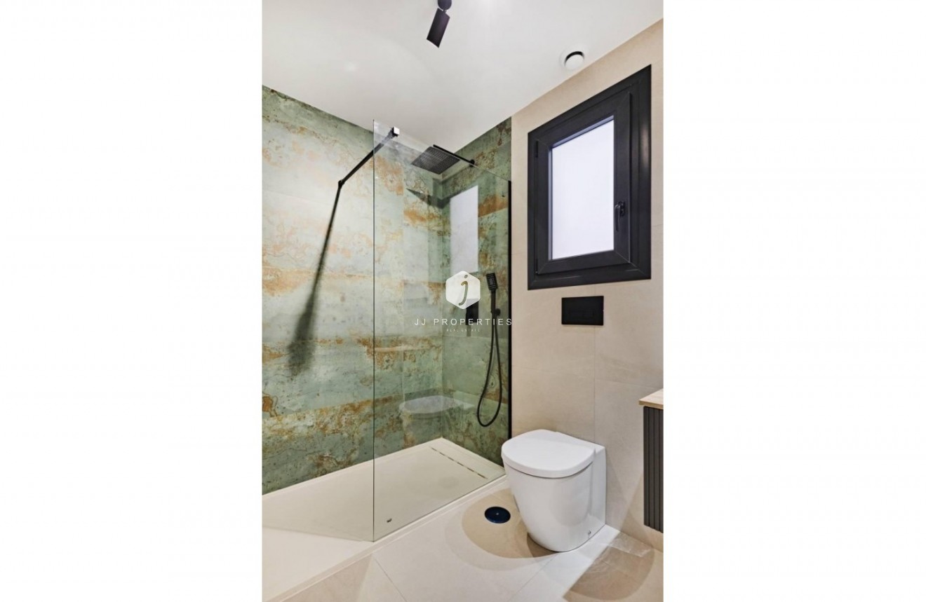 Resale - Apartment / flat -
Torrevieja - Costa Blanca