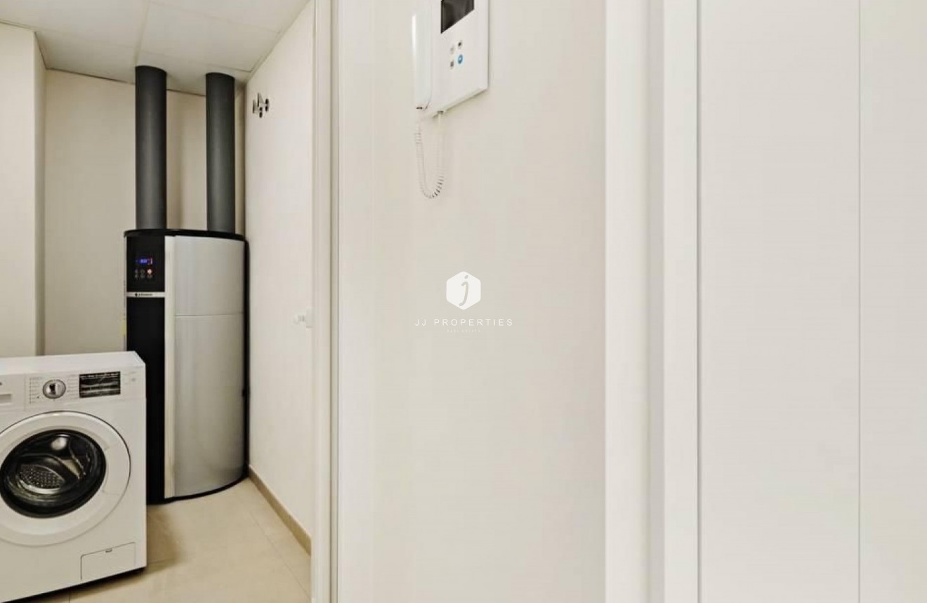 Resale - Apartment / flat -
Torrevieja - Costa Blanca