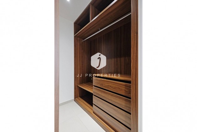 Resale - Apartment / flat -
Torrevieja - Costa Blanca