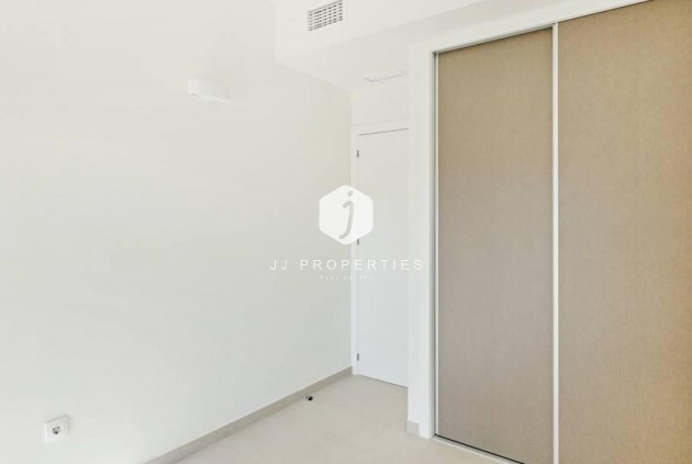 Resale - Apartment / flat -
Torrevieja - Costa Blanca